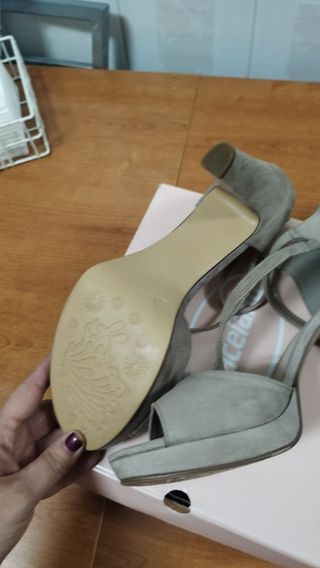 Zapatos tacón, sandalias