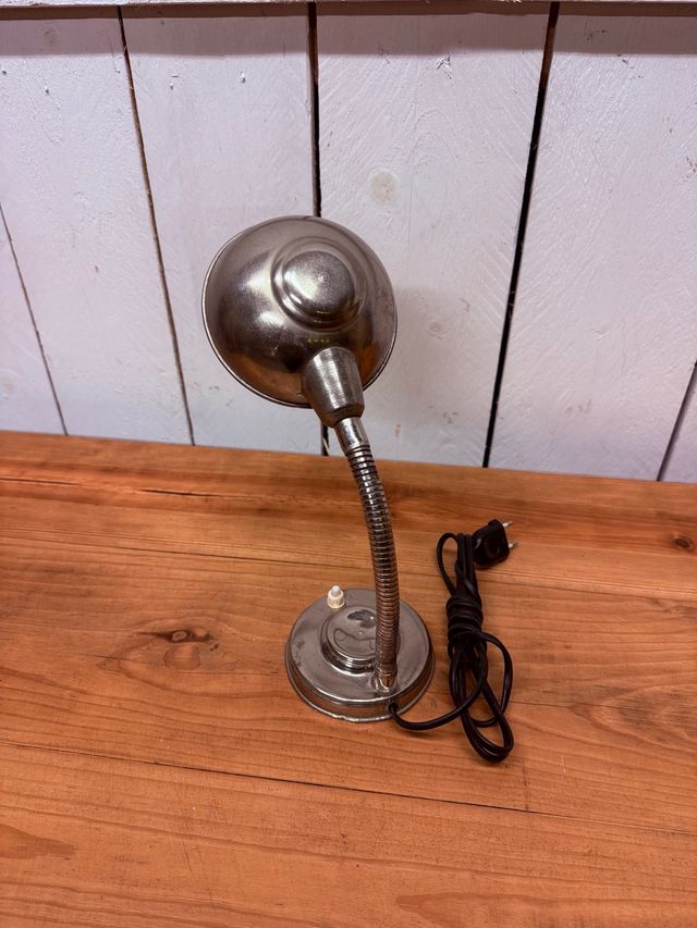 Candeeiro de secretaria