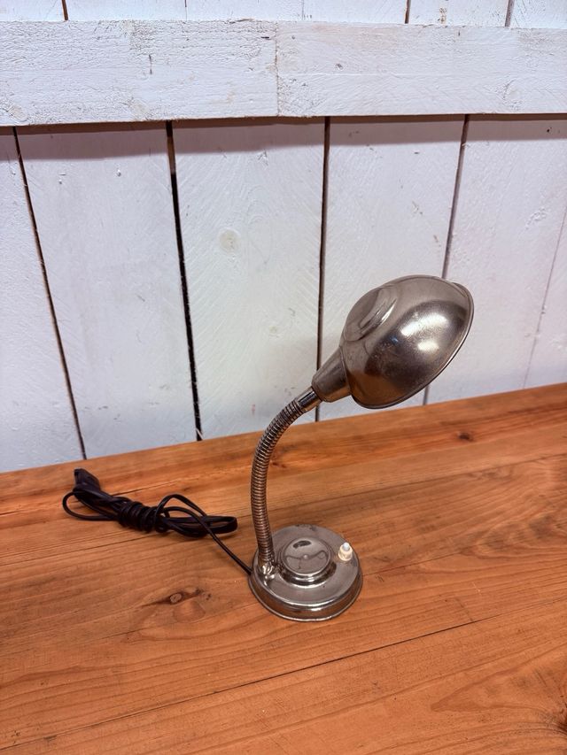 Candeeiro de secretaria