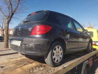 Despiece Peugeot 307 1.6 hdi 9HX 2006