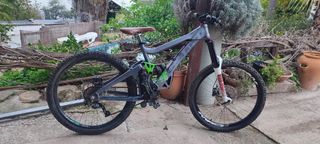 Bicicleta de descenso Giant Glory 8.0