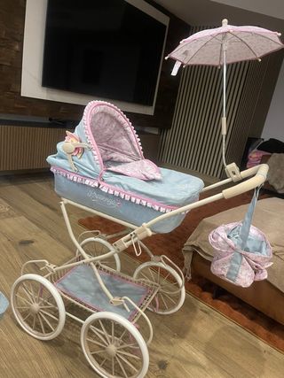 Carrito para niñas con muñeca