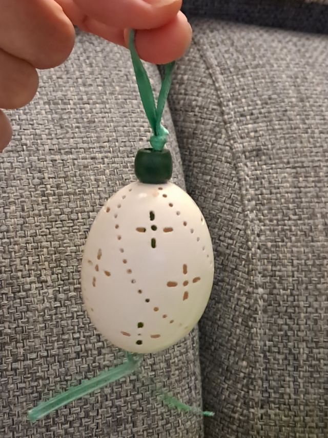 Huevo pato perforado