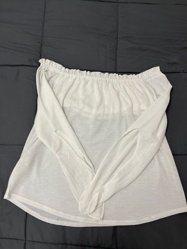 Blusa Blanca Cuello Barca