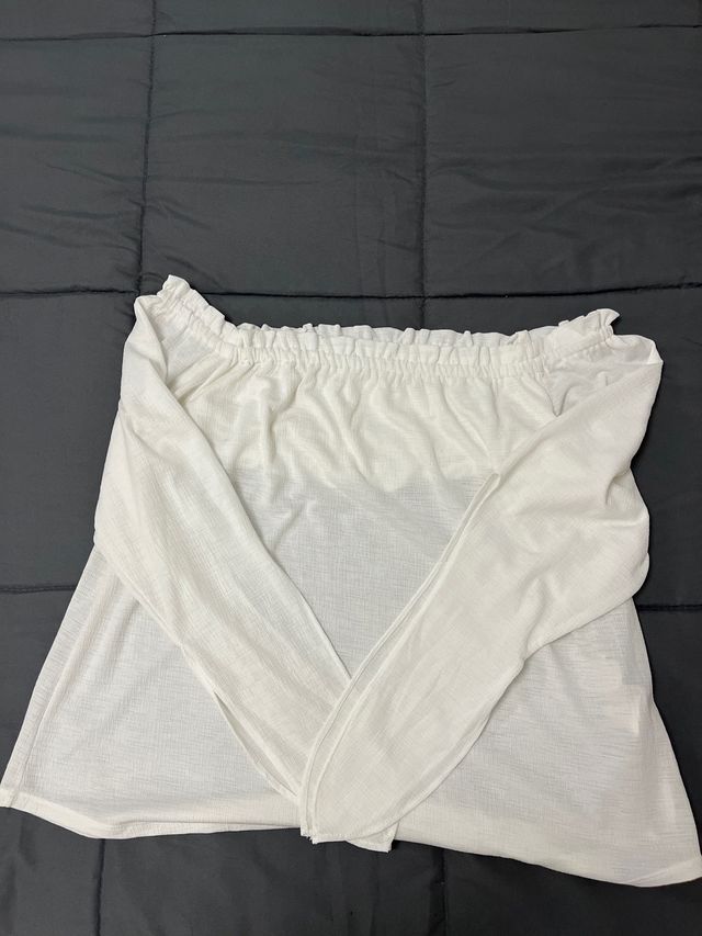 Blusa Blanca Cuello Barca