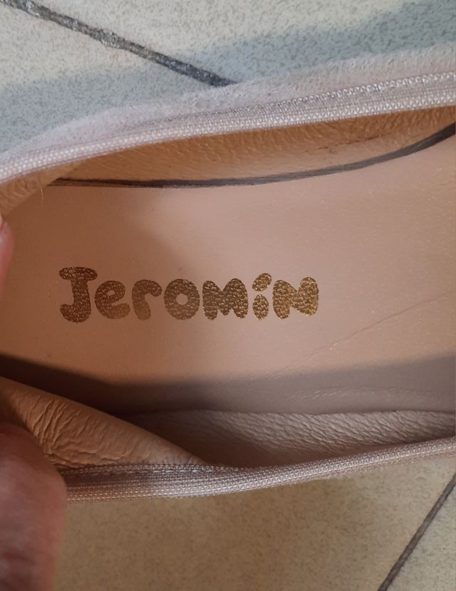 Bailarinas ante Jeromin N24. NUEVAS.