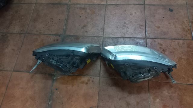 2 faros delantero de Volkswagen Sharan 2003