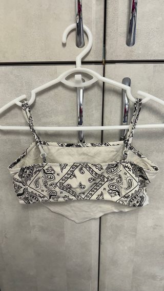 Crop top blanco pasley Bershka M estampado 
