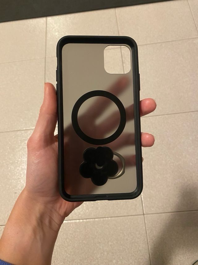 Cover iphone 11 pro max con pop socket