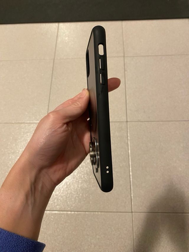 Cover iphone 11 pro max con pop socket