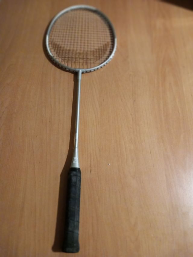 Raqueta de badminton