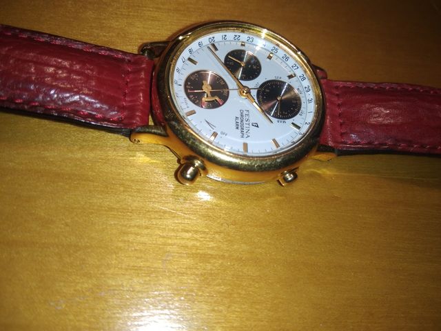 Interrompi l'allarme della timeline.