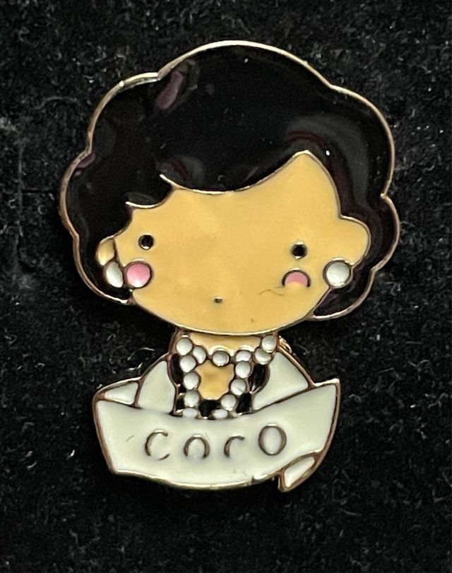 Pin broche Coco Chanel