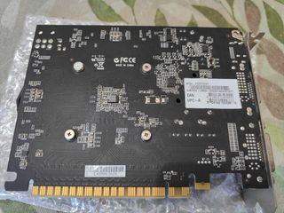 Gráfica MSI n-750 de 2gb.
