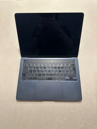 MacBook Air M2 2022  16GB RAM 256GB SSD
