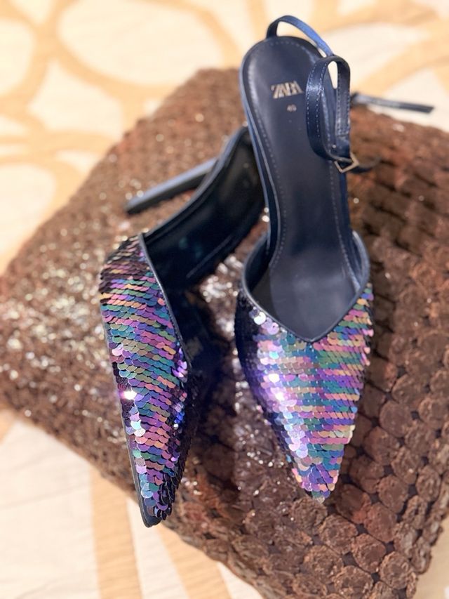 Tacones lentejuelas y raso