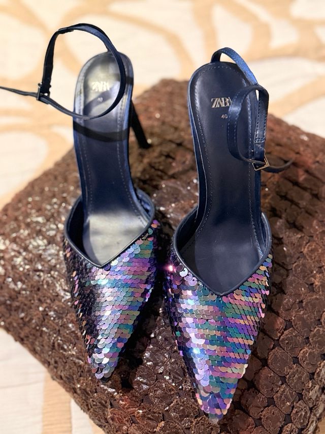 Tacones lentejuelas y raso