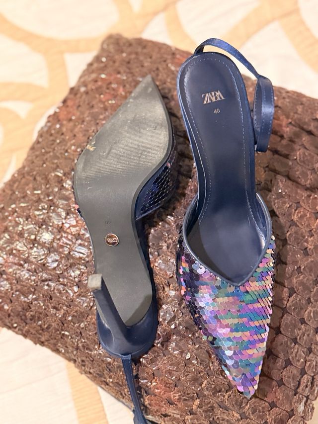 Tacones lentejuelas y raso