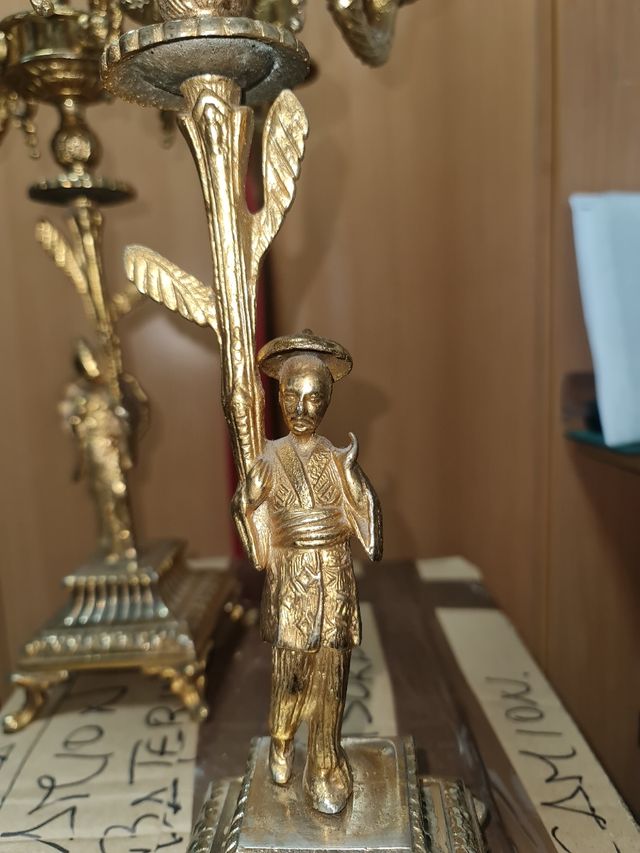 Candelabros de bronce