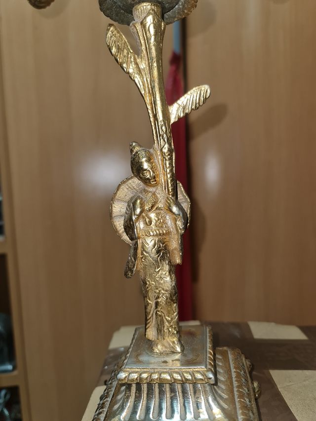 Candelabros de bronce