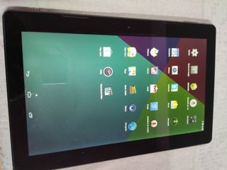Tablet Kaos 13,3 pulgadas casi nueva