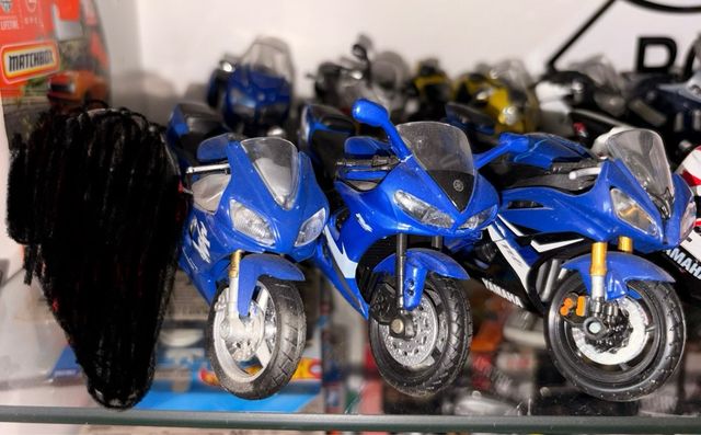 Colección de motos escala 1:18