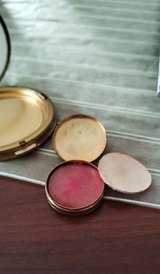 Conjunto maquillaje años 40