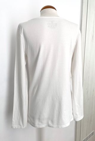 Camiseta Blanca Cuello en V || XL-2XL (42-44)