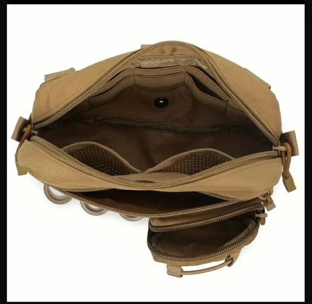 Mochila tactica de cintura para hombre. Nueva.