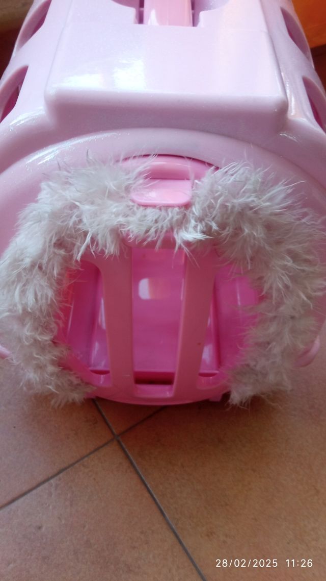 Cestito gato juguete