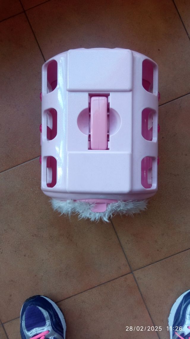 Cestito gato juguete