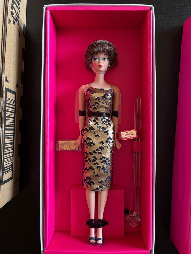Barbie Silkstone “1961 Brownette Bubble Cut”
