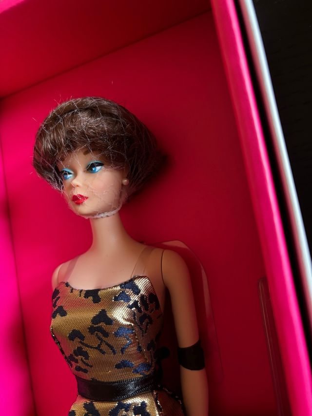 Barbie Silkstone “1961 Brownette Bubble Cut”
