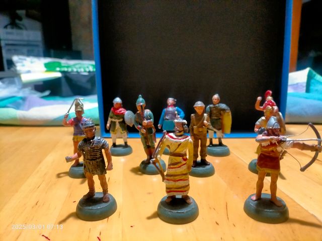 MOLTI SOLDATI DI PIOMBO