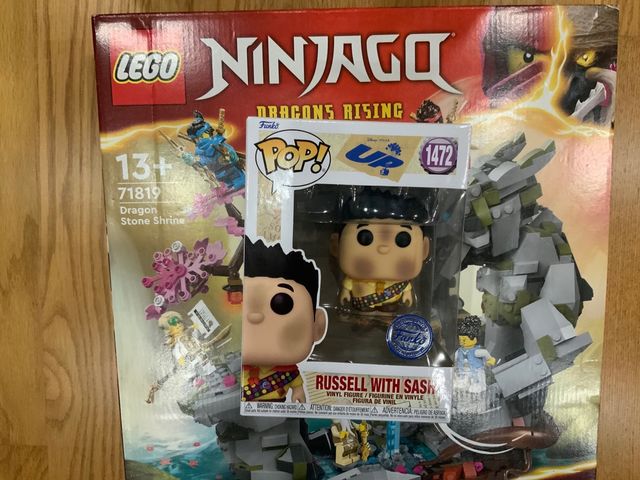 Funko pop Russell with sash 1472 up