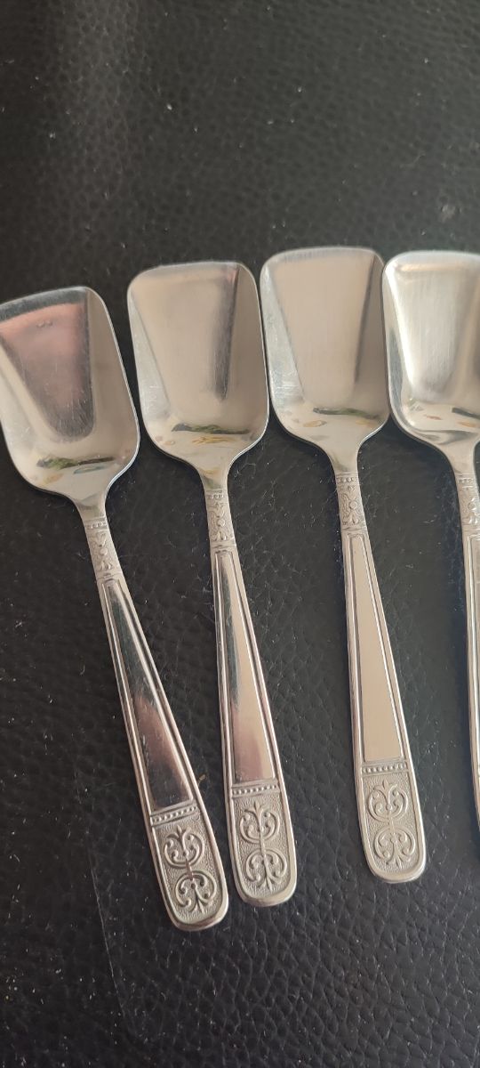 Cucchiaini vintage da dessert 