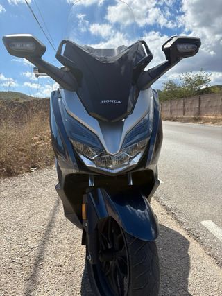 Honda Forza 300 Impecable