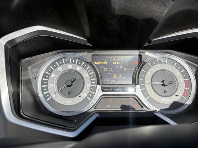 Honda Forza 300 Impecable