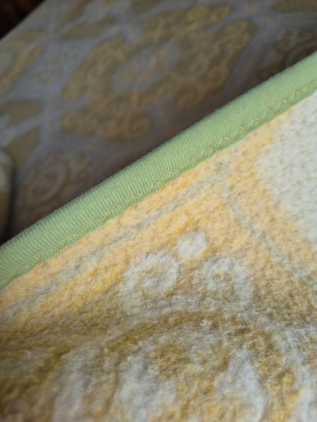 Manta Bekirlan lana cama matrimonio