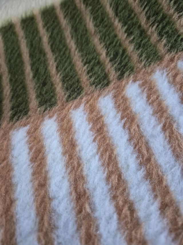 Manta cama individual. Martí Moltó