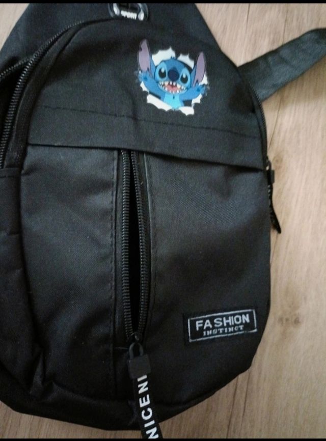 Bandolera Stich. Unisex