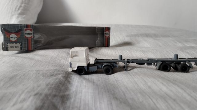 Camiones herpa actual y vintage 1:87