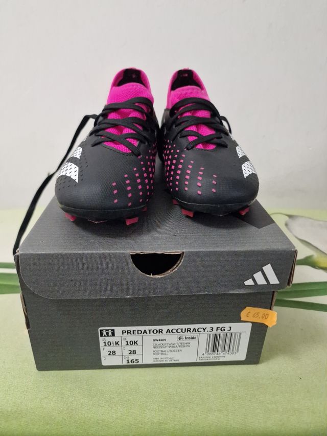 Scarpe nuove da calcio adidas N 28