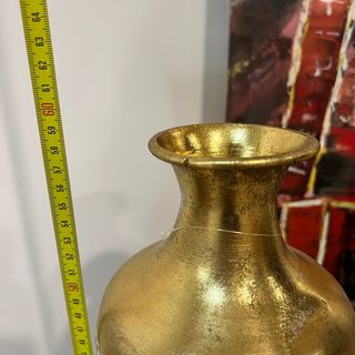 Jarrón dorado grande