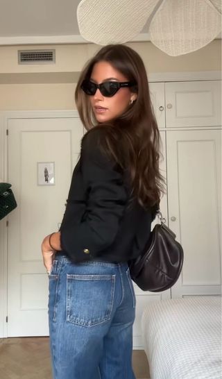 CHAQUETA CORTA DESFLECADA