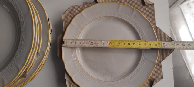 Servizio piatti vintage