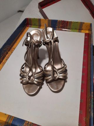 Zapatos fiesta plateados