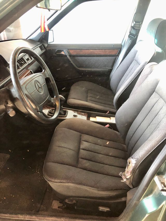 Mercedes-Benz Clase E 1988