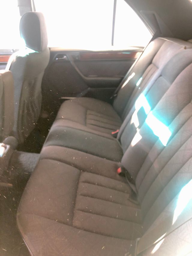 Mercedes-Benz Clase E 1988