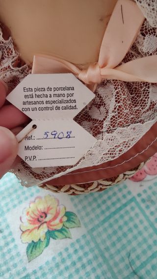 Joyero muñeca porcelana
